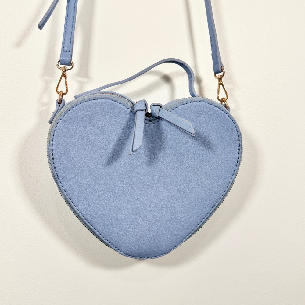 LC Lauren Conrad Heart-Shaped Light Powder Blue Crossbody Bag - Picture 2 of 13